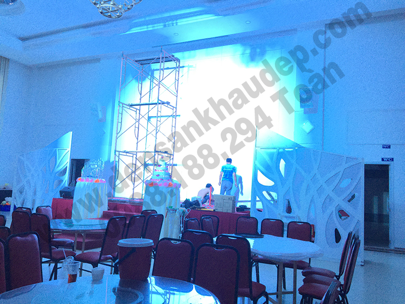 Lắp đặt thay thế hệ thống ánh sáng trung tâm hội nghị tiệc cưới Giai Ngẫu